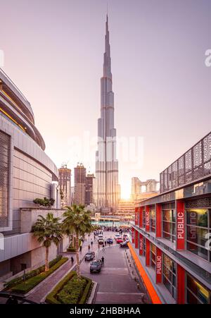 Dubai, VAE - 17. Januar 2017: Die futuristische Architektur von Dubai in den VAE. Stockfoto