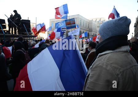 Eine unglaubliche Menschenmenge in Paris für diese Anti-Pass-Gesundheitsdemonstration, zum Aufruf von florian philippot, Parteivorsitzenden der Partei „die Patrioten“ Stockfoto