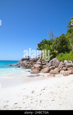 Berühmter Strand von Anse Georgette auf der Insel Praslin, Seychellen Stockfoto