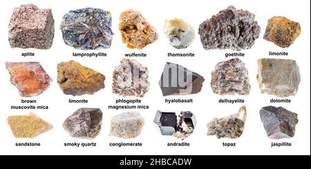 Set aus verschiedenen braunen rohen Mineralien mit Namen, die auf weißem Hintergrund ausgeschnitten sind Stockfoto