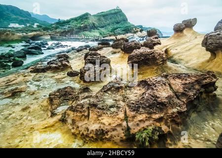 Yehliu Geopark Pilzgestein in Taiwan. Berühmt für seine Meereserosionslandschaft. Stockfoto