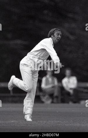 Geoff Cope, Bowling für Yorkshire gegen die Universität Oxford, University Parks, Oxford, England - 19th. Mai 1978 Stockfoto