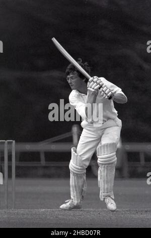 John Claughton, der für die Oxford University gegen den Yorkshire County Cricket Club in den University Parks, Oxford, England, am 19th. Mai 1978, zugeschlagen hat Stockfoto
