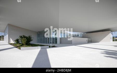 Außenansicht des Gerichtsgebäudes von Mont-de-Marshan (Neue Justizstadt von Mont-de-Marshan (40000), Landes (40), Neu-Aquitanien, Frankreich). Stockfoto