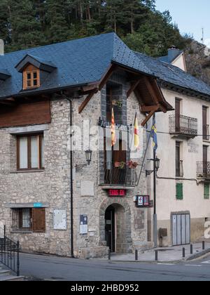 Tramacastilla de Tena, Spanien: Blick auf das Rathaus Stockfoto