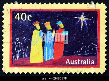 AUSTRALIEN - UM 1998: Eine in Australien gedruckte Briefmarke zeigt die Sterndeuter und Sterndeuter von Bethlehem, Weihnachten, um 1998 Stockfoto