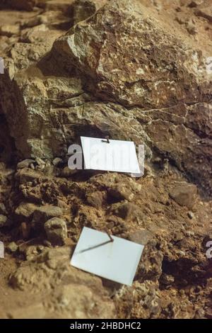 Divje Babe ist eine archäologische Stätte, wo sie das älteste bekannte Musikinstrument der Welt gefunden haben. Stockfoto