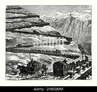 Eine alte Gravur von Pferdeschlitten, die Mitte 1800s auf der Zick-Zack-Überflur über den Mont Cenis Passagiere und Waren transporte, bevor der Eisenbahntunnel eintreffen konnte, was die Reise dann unterirdisch durch die Alpen unterirdisch führen konnte. Es stammt aus einem viktorianischen Buch der 1890s über Entdeckungen und Erfindungen während des 1800s. Der Bau des Mount Cenis-Tunnels oder Fréjus-Eisenbahntunnels durch die Alpen zwischen Frankreich und Italien wurde 1871 eröffnet. Der Tunnel bleibt ein wichtiges Verbindungsglied zwischen Rom und Paris, über Turin und Chambéry. Stockfoto