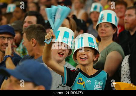 Brisbane, Australien. 19th Dez 2021. Brisbane Heat Fans feiern Kredit: Nachrichtenbilder /Alamy Live News Stockfoto