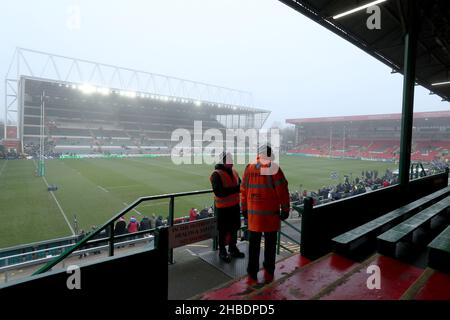 Leicester, Großbritannien. 19th Dez 2021. LEICESTER, GBR. DEZ 19th Allgemeiner Blick ins Stadion vor dem European Champions Cup-Spiel zwischen Leicester Tigers und Connacht Rugby in der Mattioli Woods Welford Road, Leicester am Sonntag, 19th. Dezember 2021. (Kredit: Kieran Riley | MI Nachrichten) Kredit: MI Nachrichten & Sport /Alamy Live Nachrichten Stockfoto