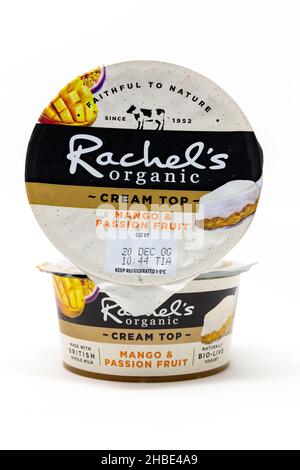 Rachel's Bio-Joghurt aus Mango & Passion Stockfoto