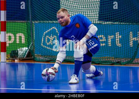 ZEIST, NIEDERLANDE - 19. DEZEMBER: Torwart Barry de Wit aus den Niederlanden beim internationalen Futsal-Turnier der Männer zwischen den Niederlanden und Belgien auf dem KNVB Campus am 19. Dezember 2021 in Zeist, Niederlande (Foto: Marcel ter Bals/Orange Picles) Stockfoto