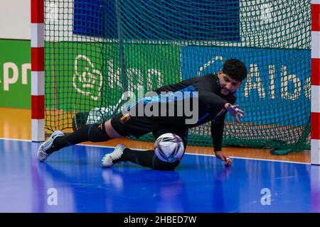 ZEIST, NIEDERLANDE - 19. DEZEMBER: Torwart Moustafa Idrissi aus Belgien beim Spiel der Internationalen Futsal-Mannschaftsturnier zwischen den Niederlanden und Belgien auf dem KNVB Campus am 19. Dezember 2021 in Zeist, Niederlande (Foto: Marcel ter Bals/Orange Picles) Stockfoto