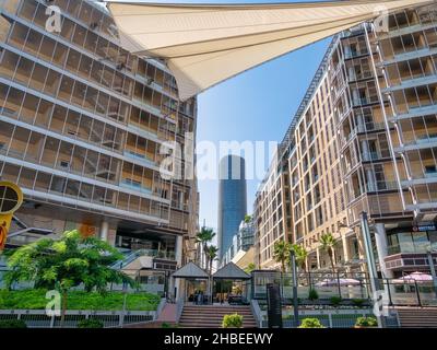 Amman, Jordanien - 09.02.2021: Amman Rotana 5 Sterne Luxus-Hotel im Stadtteil Abdali, Amman. Stockfoto