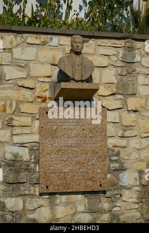 Litomerice, Tschechische Republik - 9. September 2021 - die Außenmauer von José Rizal am Nachmittag Stockfoto