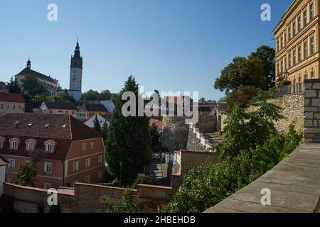 Litomerice, Tschechische Republik - 9. September 2021 - die Außenmauer von José Rizal am Nachmittag Stockfoto