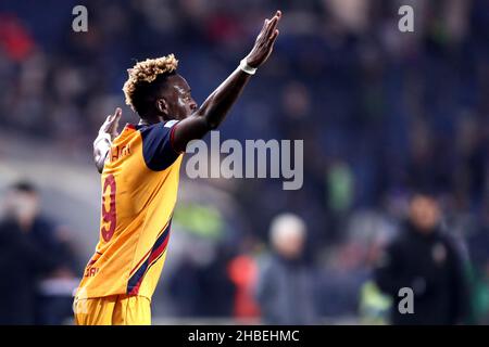 Bergamo, Italien. 18th Dez 2021. Tammy Abraham von AS Roma zeigt während des Serie-A-Spiels zwischen Atalanta BC und AS Roma im Gebiss-Stadion am 18. Dezember 2021 in Bergamo, Italien. Quelle: Marco Canoniero/Alamy Live News Stockfoto