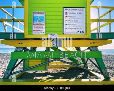 Nahaufnahme des 6th Street Lifeguard Tower am Miami Beach, Miami, Florida, USA Stockfoto