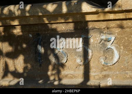 Litomerice, Tschechische Republik - 9. September 2021 - die Außenmauer von José Rizal am Nachmittag Stockfoto