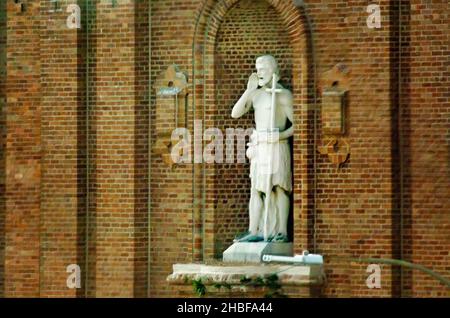 Die St. John the Baptist Catholic Church ist am 13. Dezember 2021 in New Orleans, Louisiana, abgebildet. Stockfoto