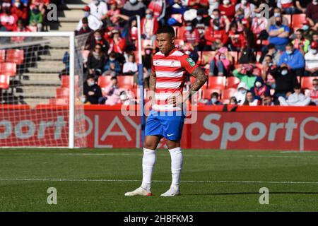 Granada, Granada, Spanien. 19th Dez 2021. Darwin Machis von Granada in Aktion während des Liga-Spiels zwischen Granada CF und Real Mallorca im Nuevo Los Carmenes Stadion am 19. Dezember 2021 in Granada, Spanien. (Bild: © Jose M. Baldomero/Pacific Press via ZUMA Press Wire) Stockfoto