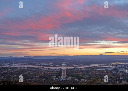 Sonnenuntergang über Canberra Stockfoto