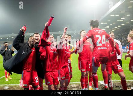 Letzte Jubilierung UB, von links nach rechts Sheraldo BECKER (UB), Robin KNOCHE (UB), Max KRUSE (UB), Paul JAECKEL (UB), Keita ENDO (UB), Kevin MOEHWALD (MÃ¶hwald, UB), Genki HARAGUCHI (UB). Fußball 1st Bundesliga, Spieltag 17th, VfL Bochum (BO) - Union Berlin (UB), am 18. Dezember 2021 in Bochum/Deutschland. #die DFL-Vorschriften verbieten die Verwendung von Fotos als Bildsequenzen und/oder quasi-Video # Â Stockfoto