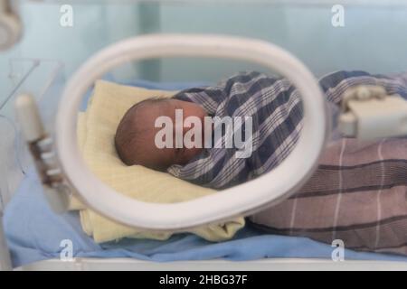 Indira Gandhi Kinderkrankenhaus in Kabul ist ein Kinderkrankenhaus in Afghanistan. Kinder unter 5 Jahren, die an Unterernährung leiden, werden ins Krankenhaus eingeliefert. Stockfoto