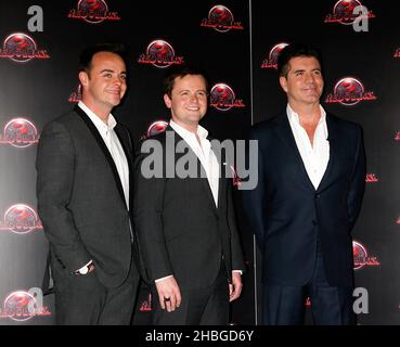 ANT und Dec mit Simon Cowell für die ITV2 Photocall im Mayfair Hotel in London am May3,,2011. Stockfoto