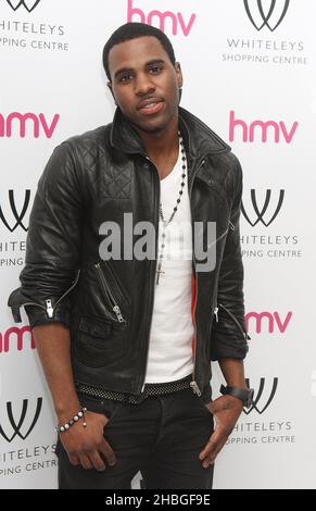 Jason Derulo feiert die Veröffentlichung seiner neuen Single 'Don't Wanna Go Home' im Whiteley's Shopping Centre in Queensway, London. Stockfoto