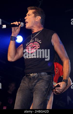 David Hasselhoff tritt im GAY Heaven Nightclub in London auf. Stockfoto