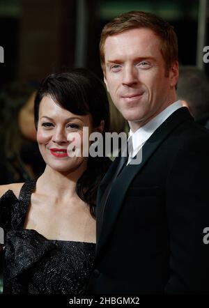 Helen McCrory und Damian Lewis bei der Royal Film Premiere von „Hugo“ im Odeon, Leicester Square in London Stockfoto