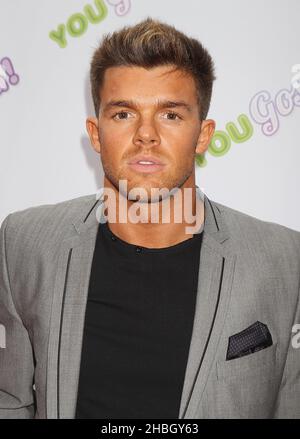 Leandro Penna, Freund von Katie Price, nimmt am 10. Juli 2012 an der Einführung der neuen YouGossip Sharing-Website im The Grovesnor Hotel an der Park Lane in London Teil. Stockfoto