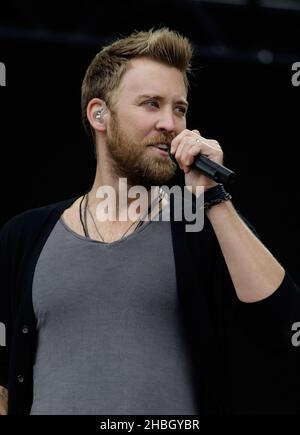 Charles Kelley von Lady Antebellum tritt am Samstag, den 14,2012. Juli, auf der Bühne des Hard Rock Calling Day 2 im Hyde Park auf. Stockfoto