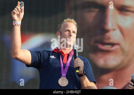 Alex Partridge Rowing Herren 8 Bronze-Medaillengewinnerin bei der BT London Live zur Feier der Olympischen Spiele im Hyde Park im Zentrum von London. Stockfoto