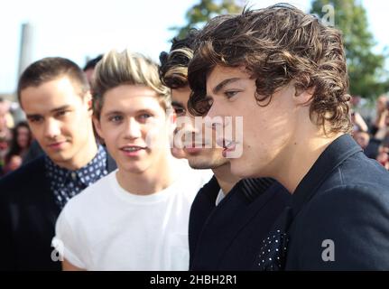 Liam Payne, Niall Horan, Zayn Malik und Harry Styles of One Direction kommen bei den BBC Teen Awards in der Wembley Arena in London an. Stockfoto