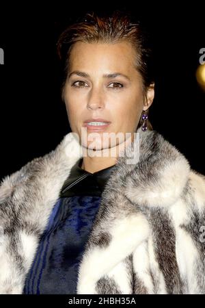 Yasmin Le Bon Ankunft in Chanel: Little Black Jacket Privatansicht in der Saatchi Gallery an der Kings Road in London. Stockfoto