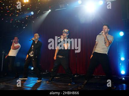 Richie Neville, Sean Conlon, ABZ Love, Scott Robinson von fünf feiern das große Wiedersehen und treten im G-A-Y Heaven in London auf. Stockfoto