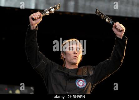 Ian Brown von Stone Roses tritt auf der Bühne im Finsbury Park in London auf. Stockfoto