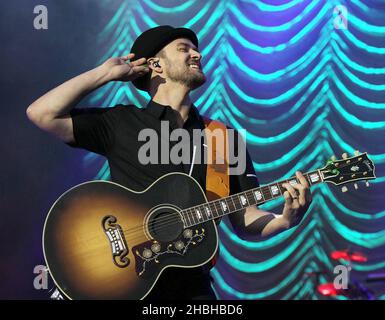 Justin Timberlake ist Schlagzeilen und spielt auf der Bühne beim Wireless Festival Day 1 im Olympia Park, Stratford im Osten Londons. Stockfoto
