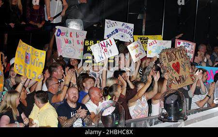 Crowd Fans beim Big Brother Finale in den Elstree Studios in Borehamwood, Herts. Stockfoto