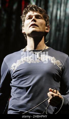 A-Ha skandinavisches Pop-Trio treten zur Unterstützung ihres Albums 'Analogue' im Wembley Arena Pavilion in London auf. Stockfoto