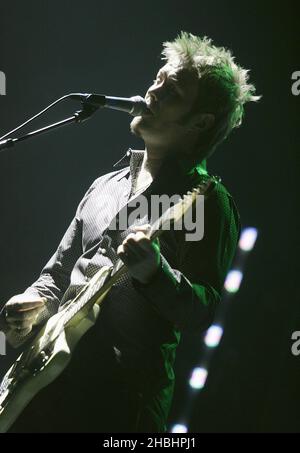 A-Ha skandinavisches Pop-Trio treten zur Unterstützung ihres Albums 'Analogue' im Wembley Arena Pavilion in London auf. Stockfoto