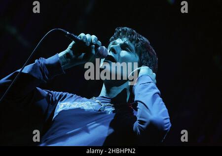 A-Ha skandinavisches Pop-Trio treten zur Unterstützung ihres Albums 'Analogue' im Wembley Arena Pavilion in London auf. Stockfoto