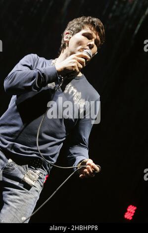 A-Ha skandinavisches Pop-Trio treten zur Unterstützung ihres Albums 'Analogue' im Wembley Arena Pavilion in London auf. Stockfoto