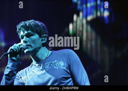 A-Ha skandinavisches Pop-Trio treten zur Unterstützung ihres Albums 'Analogue' im Wembley Arena Pavilion in London auf. Stockfoto