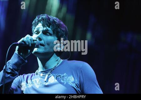 A-Ha skandinavisches Pop-Trio treten zur Unterstützung ihres Albums 'Analogue' im Wembley Arena Pavilion in London auf. Stockfoto