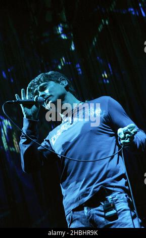 A-Ha skandinavisches Pop-Trio treten zur Unterstützung ihres Albums 'Analogue' im Wembley Arena Pavilion in London auf. Stockfoto
