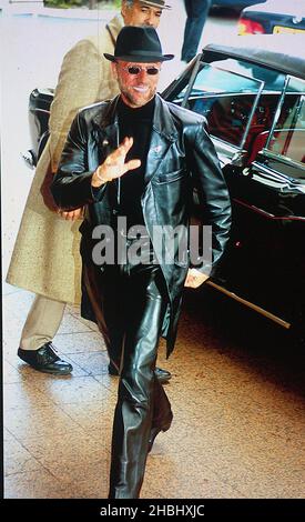 Maurice Gibb von The Bee Gee's , fotografiert bei der Ankunft bei den Evening Standard Awards in London Stockfoto