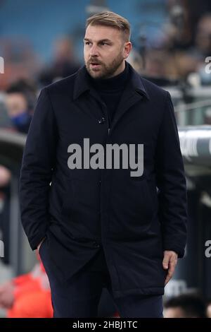 Genua, Italien. 19th Dez 2021. Paolo Zanetti (Venezia FC) während des Spiels UC Sampdoria gegen Venezia FC, italienische Fußballserie A in Genua, Italien, Dezember 19 2021 Quelle: Independent Photo Agency/Alamy Live News Stockfoto